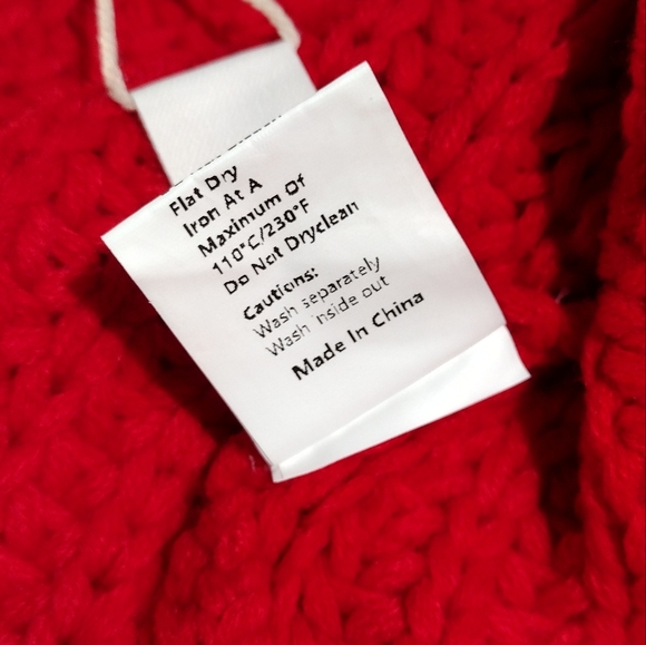 Commense Crochet Button Front Crop Sweater Vest. Small Bright Red - Picture 5 of 10